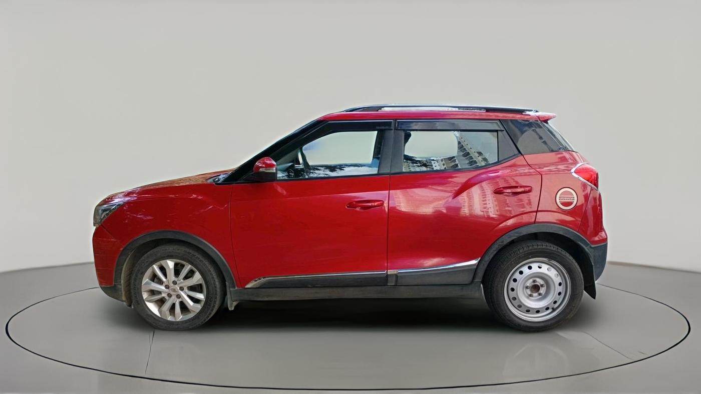 2019 Mahindra XUV300 W8 1.2 PETROL, Petrol, Manual, 49,452 km, exterior