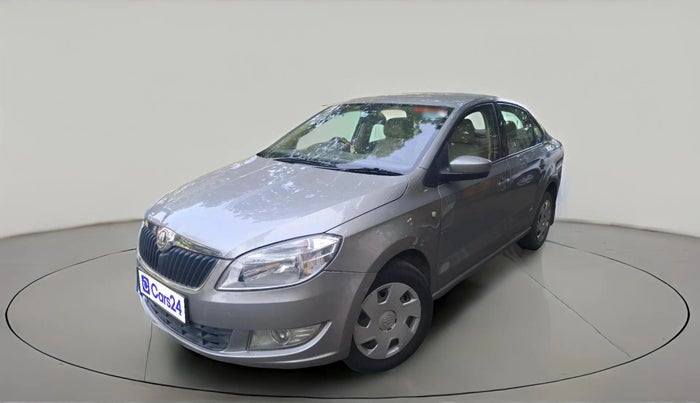 2014 Skoda Rapid AMBITION 1.6 MPI MT PLUS, Petrol, Manual, 65,773 km, exterior