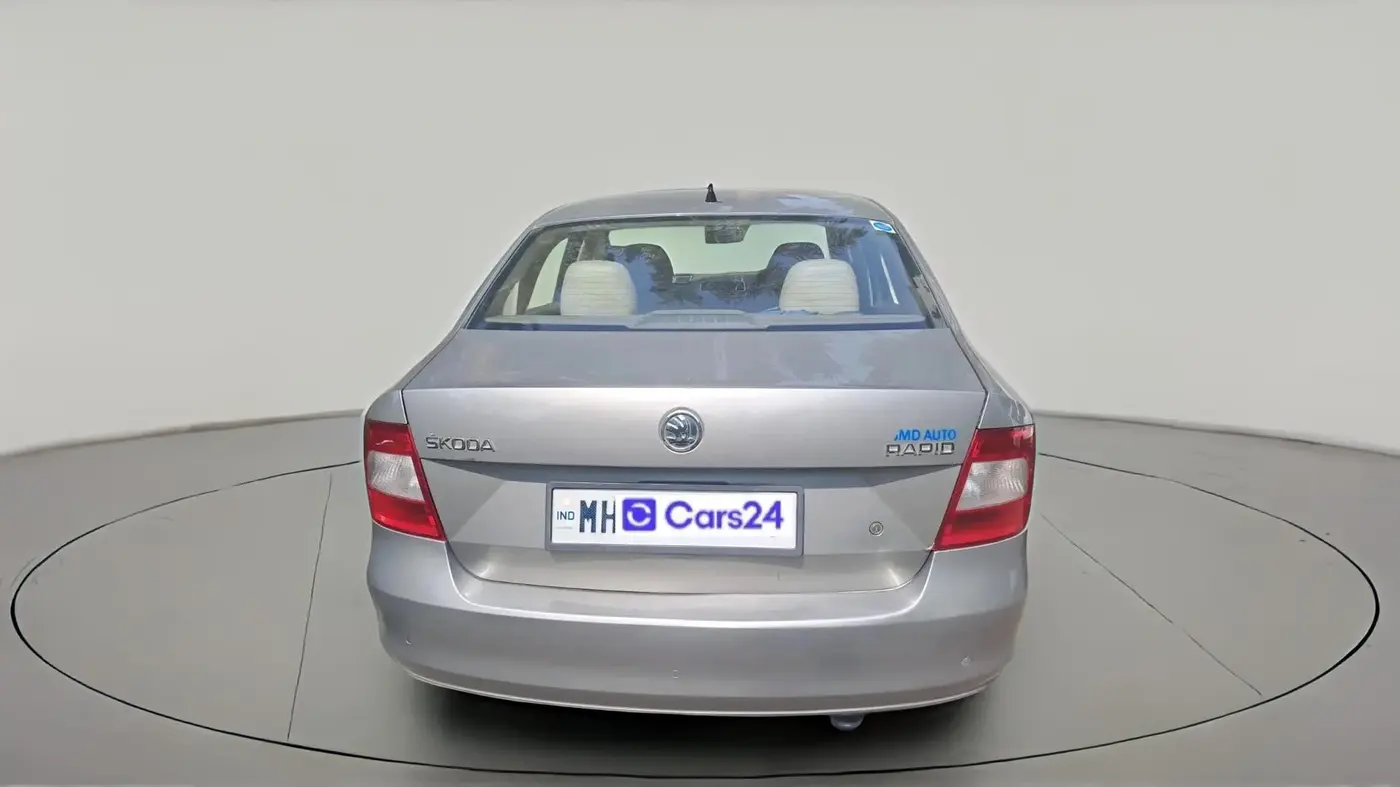 2014 Skoda Rapid AMBITION 1.6 MPI MT PLUS, Petrol, Manual, 65,773 km, exterior