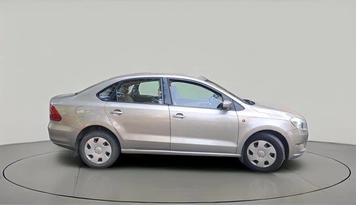 2014 Skoda Rapid AMBITION 1.6 MPI MT PLUS, Petrol, Manual, 65,773 km, exterior