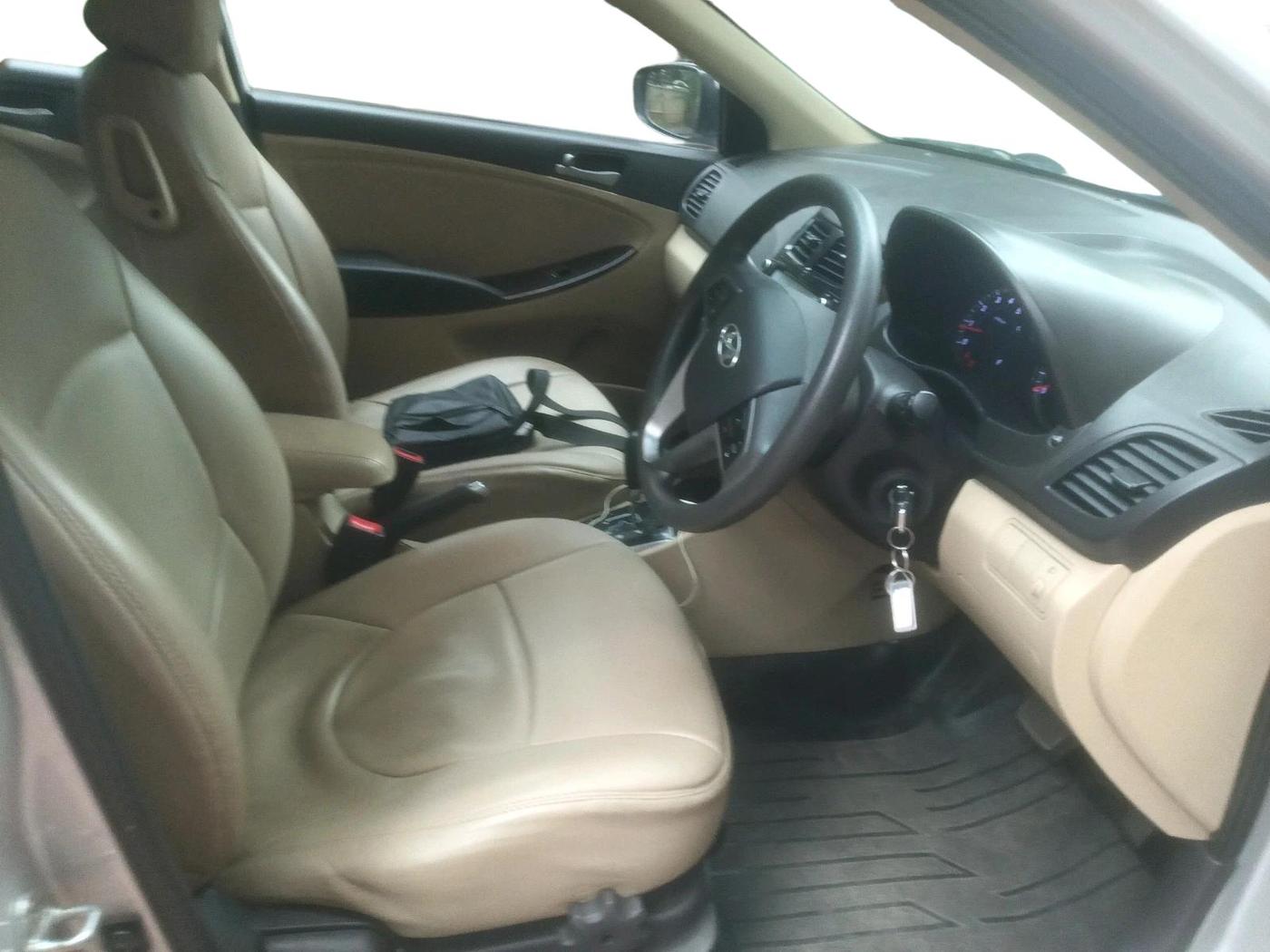 2017 Hyundai Verna 1.6 VTVT SX AT, Petrol, Automatic, 38,909 km, interior