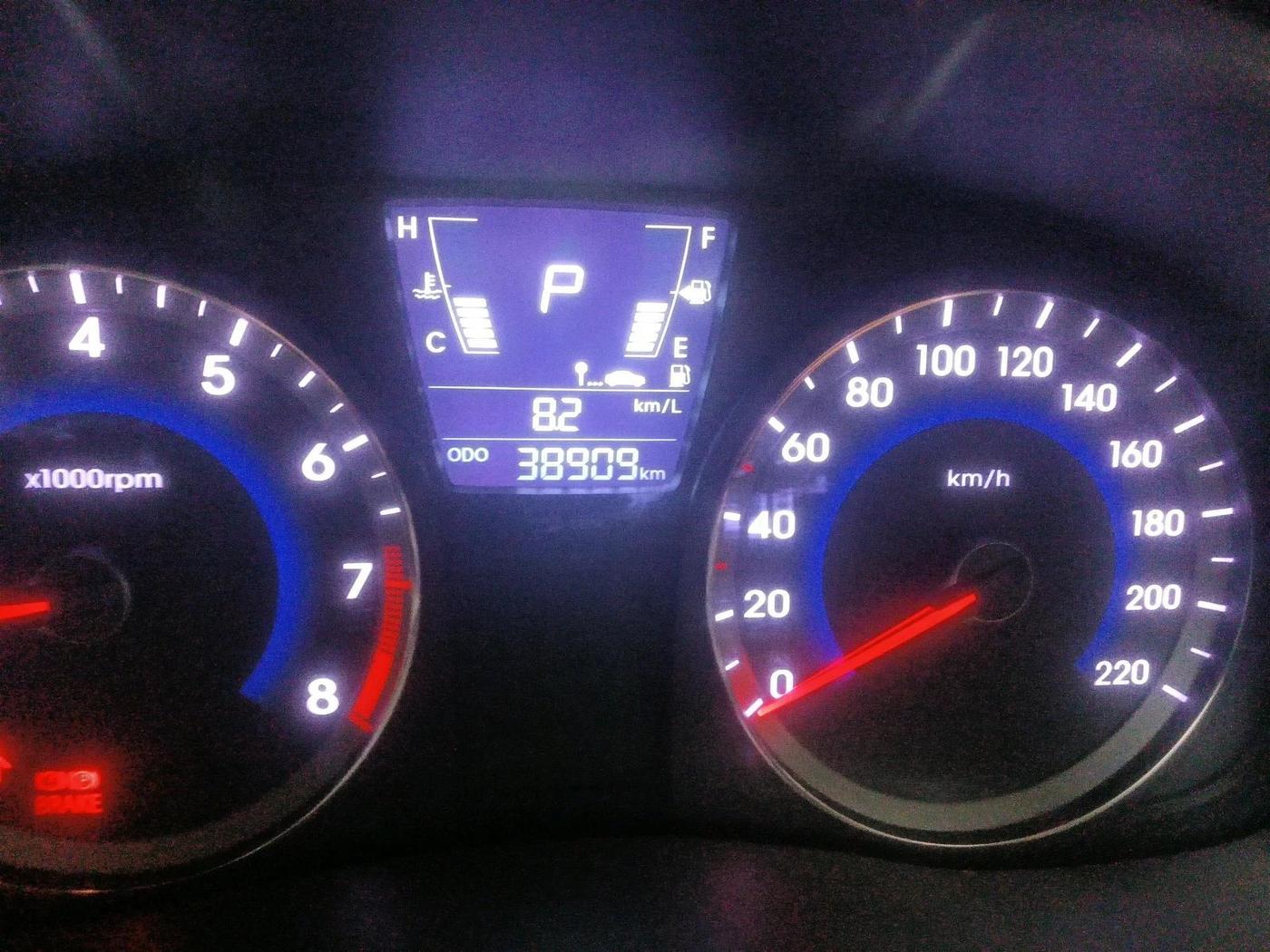 2017 Hyundai Verna 1.6 VTVT SX AT, Petrol, Automatic, 38,909 km, interior