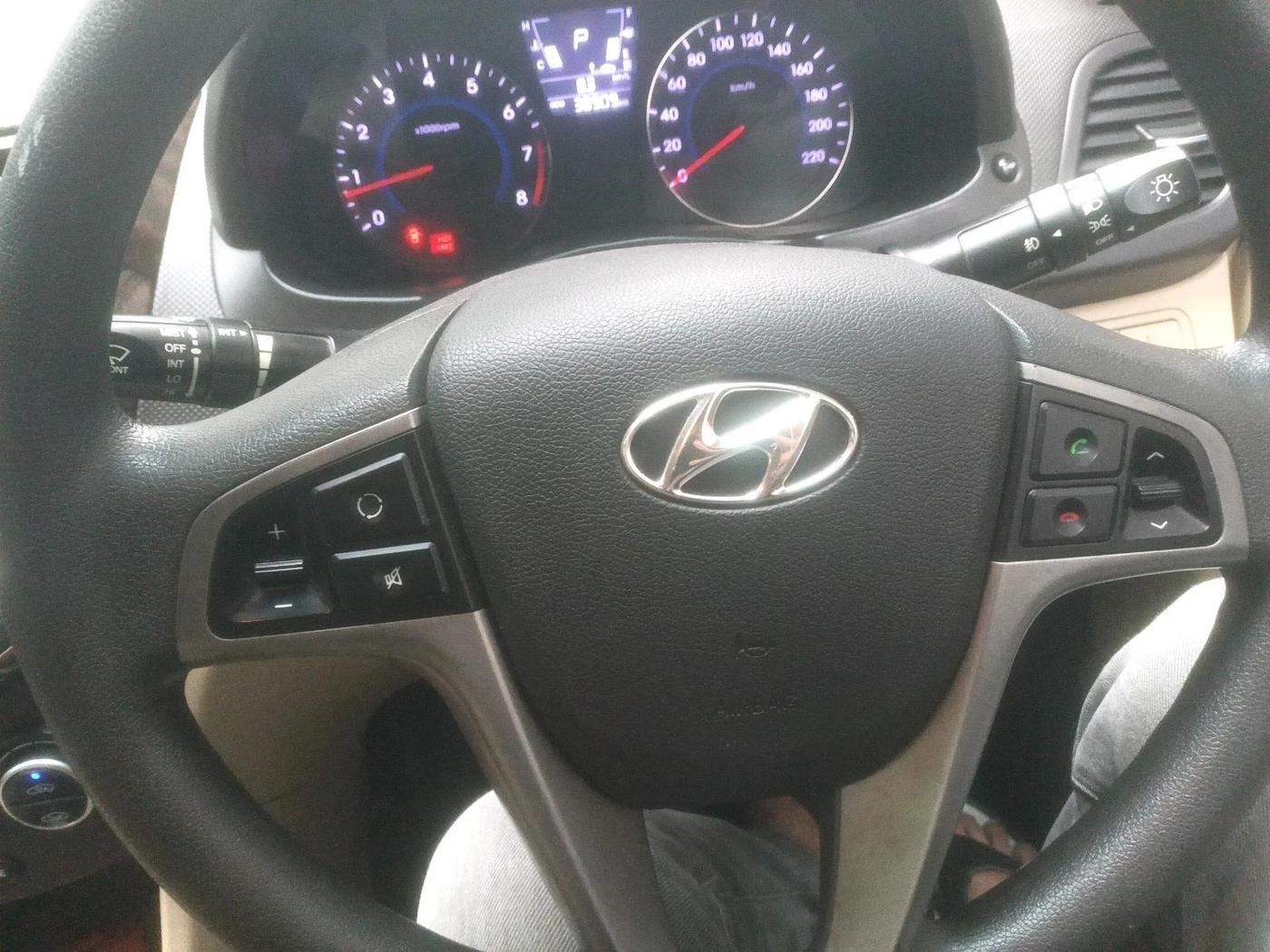 2017 Hyundai Verna 1.6 VTVT SX AT, Petrol, Automatic, 38,909 km, interior