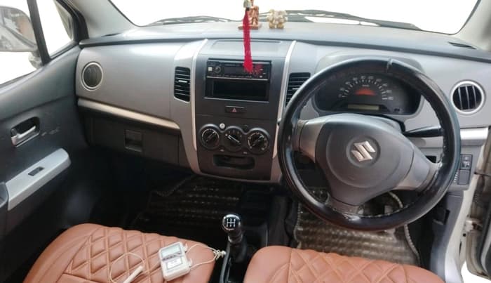 2012 Maruti Wagon R 1.0 LXI CNG, CNG, Manual, 1,35,072 km, interior