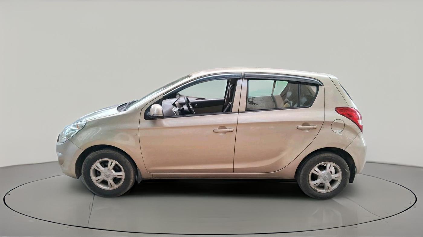 2011 Hyundai i20 SPORTZ 1.2, Petrol, Manual, 30,276 km, exterior