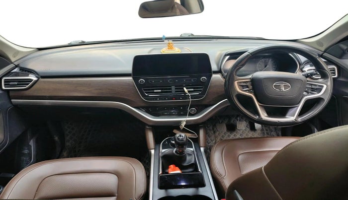 2019 Tata Harrier XZ 2.0L, Diesel, Manual, 1,57,435 km, interior