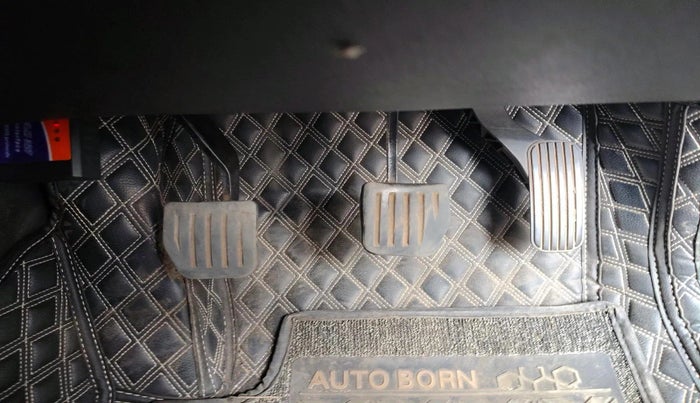 2019 Tata Harrier XZ 2.0L, Diesel, Manual, 1,57,435 km, interior