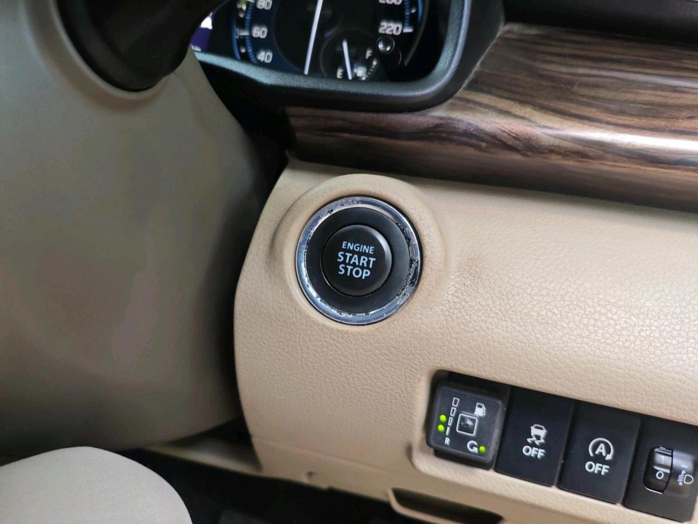 2019 Maruti Ertiga ZXI AT SHVS, CNG, Automatic, 80,334 km, interior