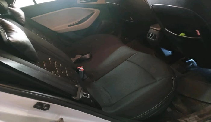 2017 Hyundai Elite i20 ASTA 1.2 (O), Petrol, Manual, 39,503 km, interior
