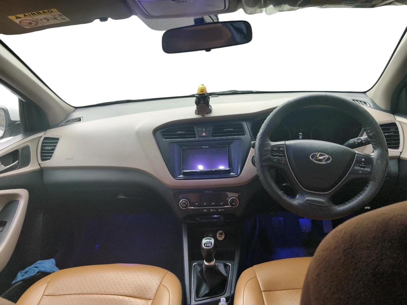 2016 Hyundai Elite i20 ASTA 1.2, Petrol, Manual, 40,437 km, interior