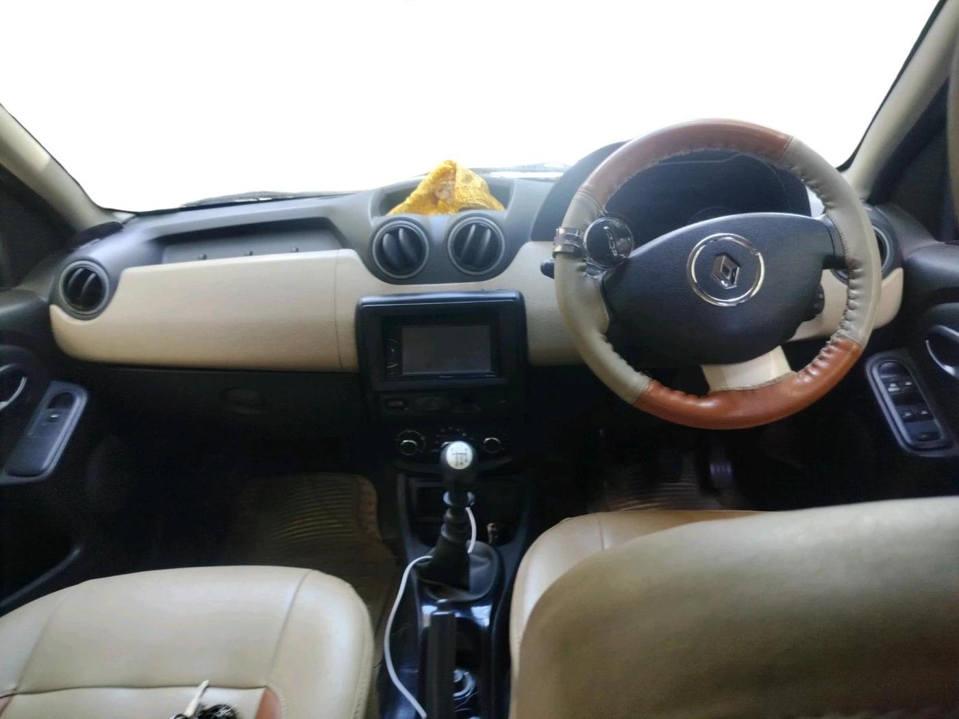 2013 Renault Duster 110 PS RXL 4X2 AMT, Diesel, Automatic, 66,190 km, interior