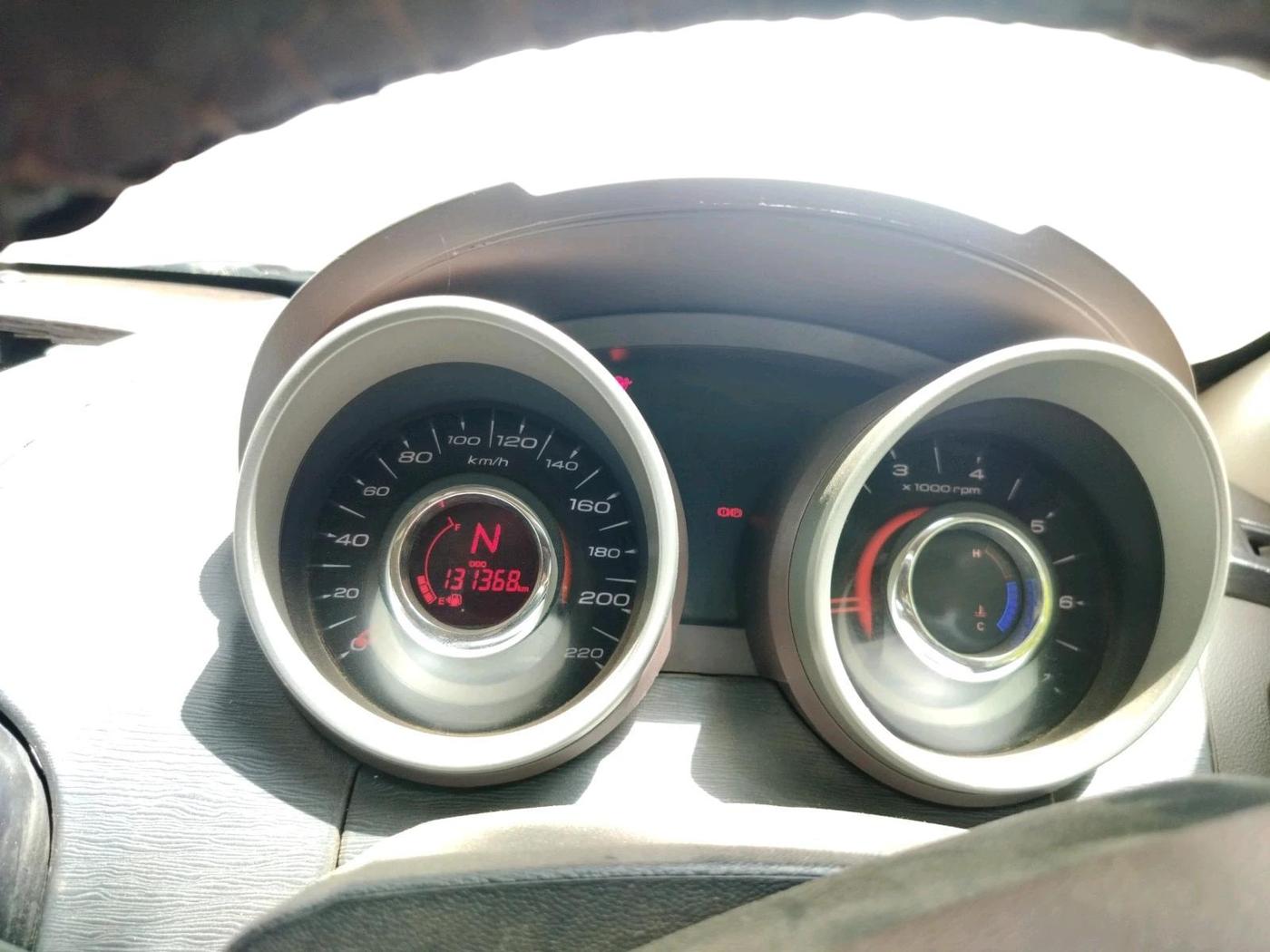 2012 Mahindra XUV500 W8, Diesel, Manual, 1,31,368 km, interior