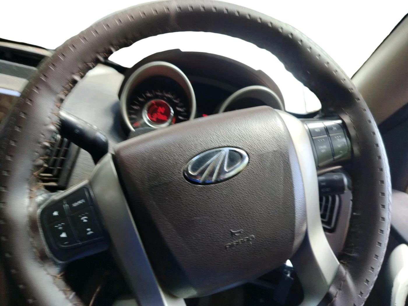 2012 Mahindra XUV500 W8, Diesel, Manual, 1,31,368 km, interior