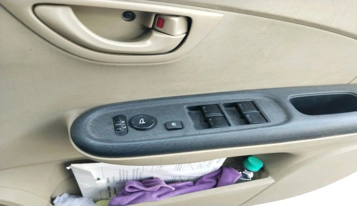 2015 Honda Amaze 1.2L I-VTEC S, Petrol, Manual, 38,112 km, interior