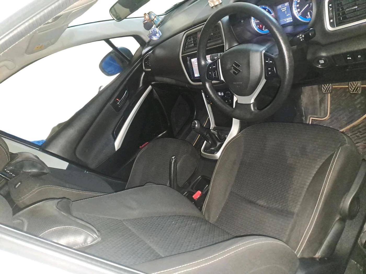 2016 Maruti S Cross ZETA 1.3, Diesel, Manual, 25,567 km, interior