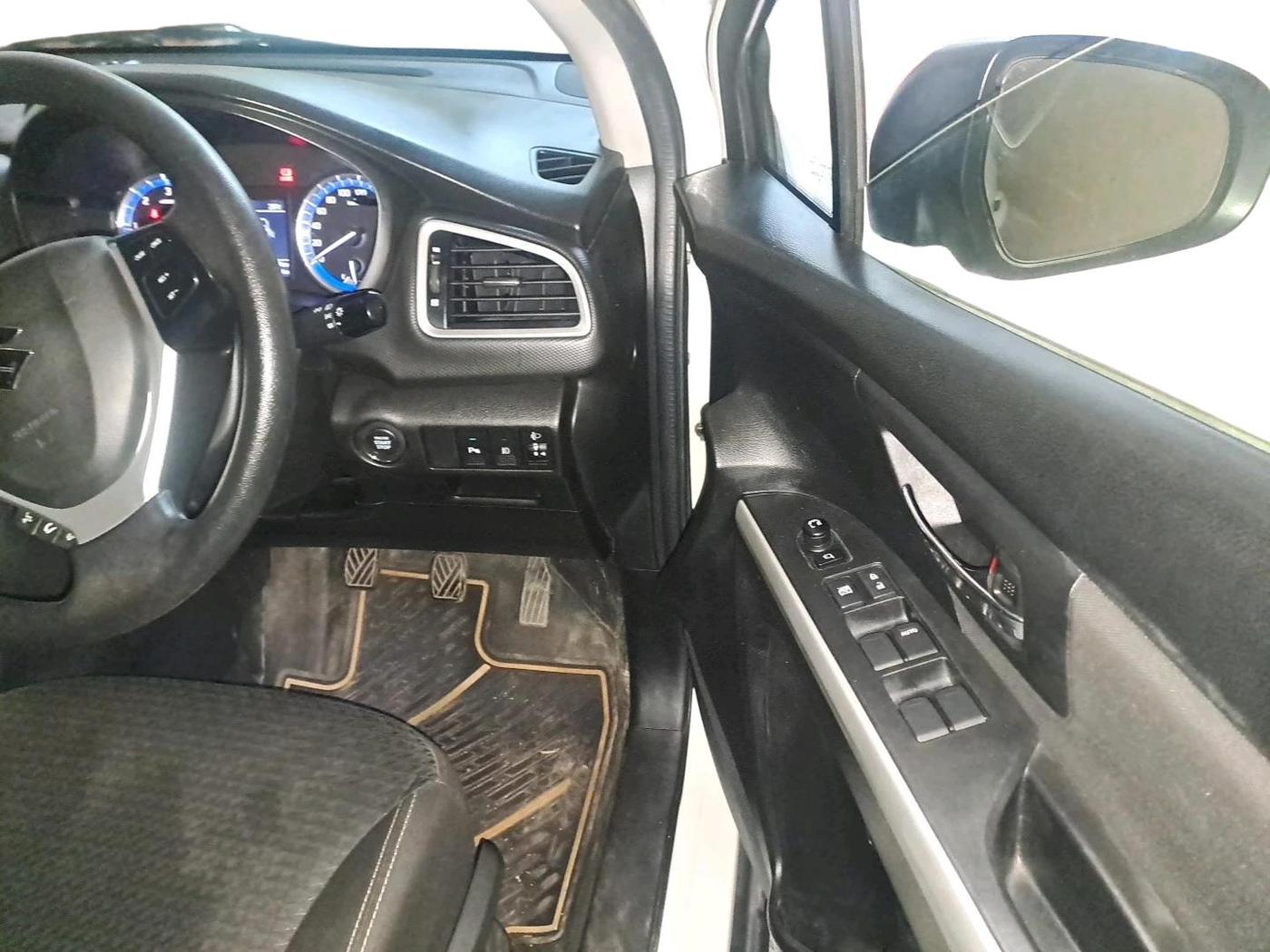 2016 Maruti S Cross ZETA 1.3, Diesel, Manual, 25,567 km, interior