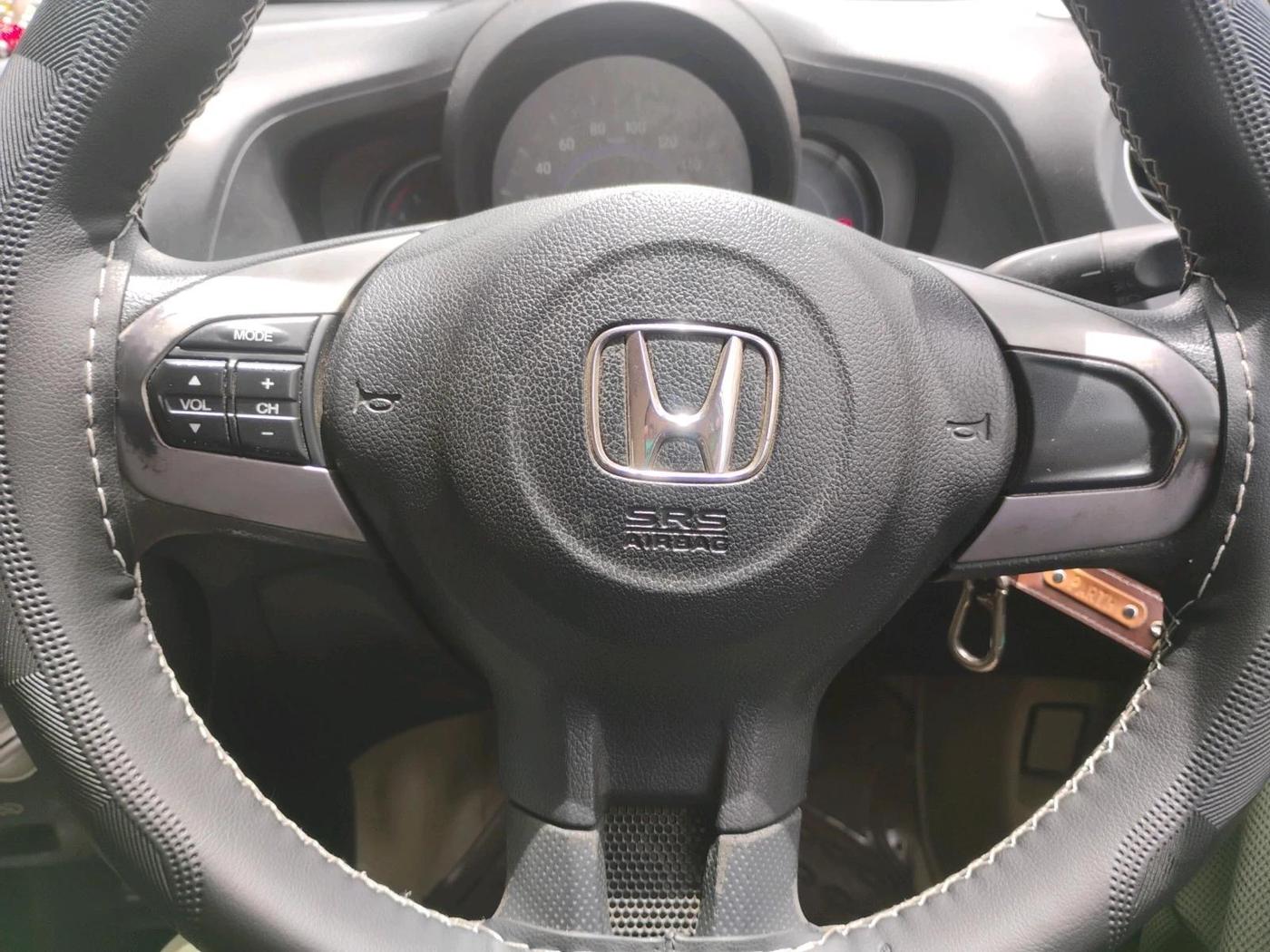 2015 Honda Amaze 1.5L I-DTEC VX, Diesel, Manual, 1,00,429 km, interior