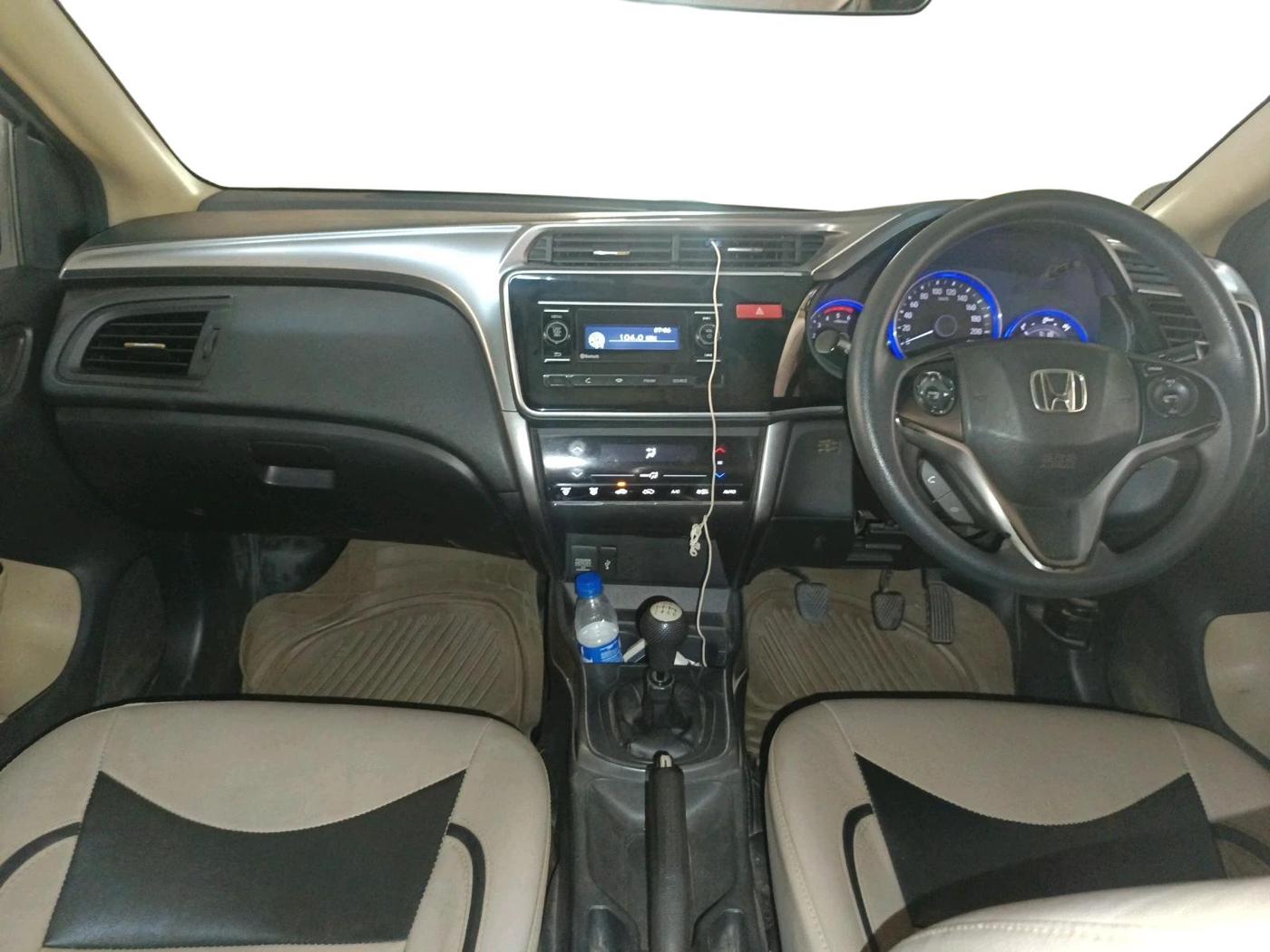 2014 Honda City 1.5L I-DTEC SV, Diesel, Manual, 1,02,867 km, interior