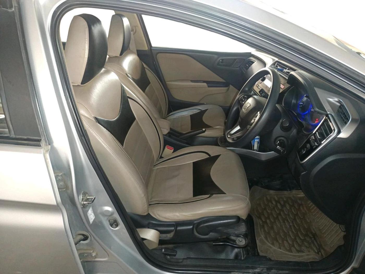 2014 Honda City 1.5L I-DTEC SV, Diesel, Manual, 1,02,867 km, interior
