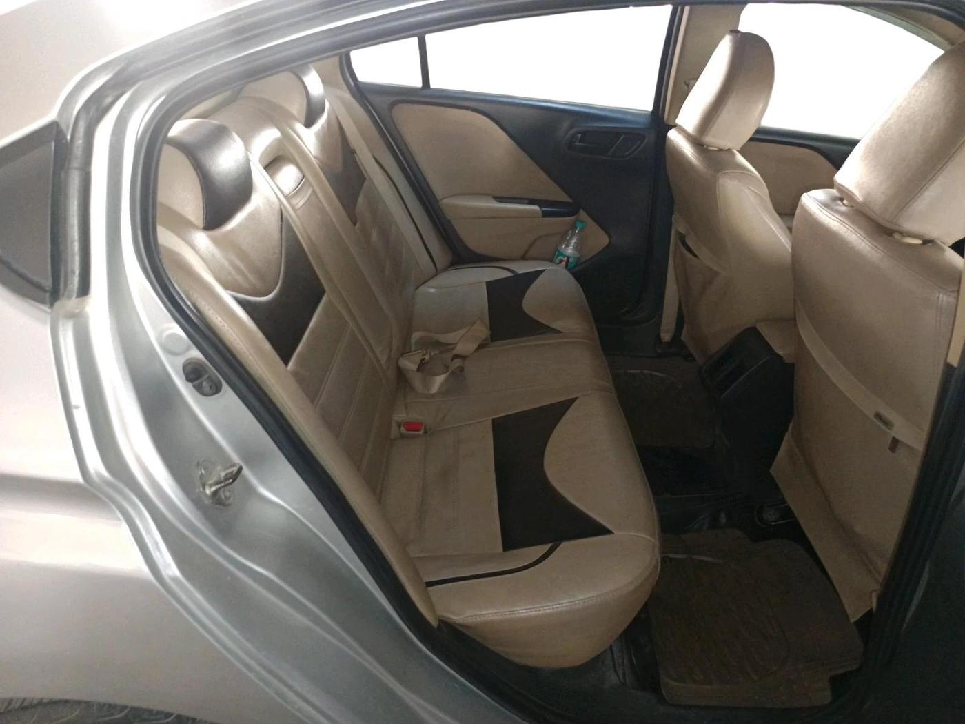 2014 Honda City 1.5L I-DTEC SV, Diesel, Manual, 1,02,867 km, interior