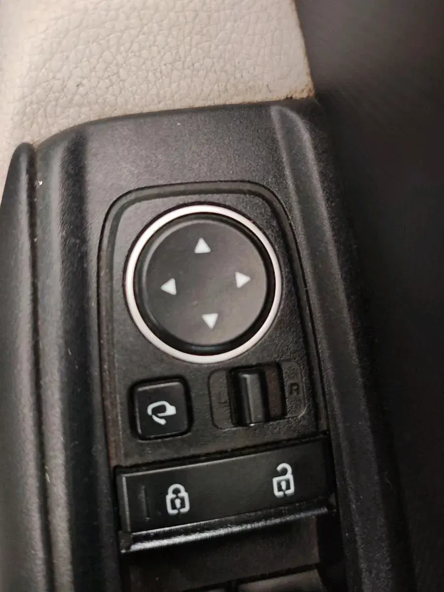 2021 KIA SONET HTX 1.0 IMT, Petrol, Manual, 61,915 km, interior