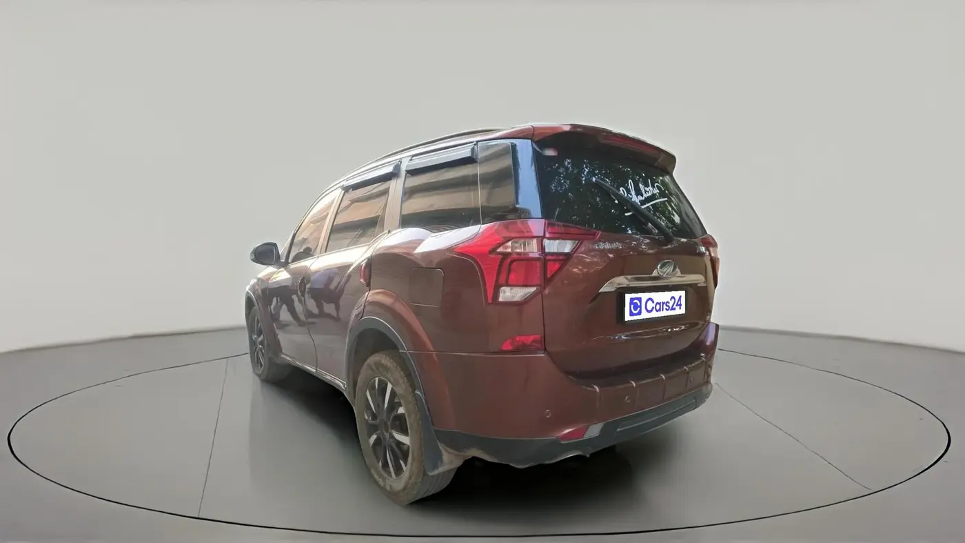 2018 Mahindra XUV500 W11, Diesel, Manual, 98,652 km, exterior