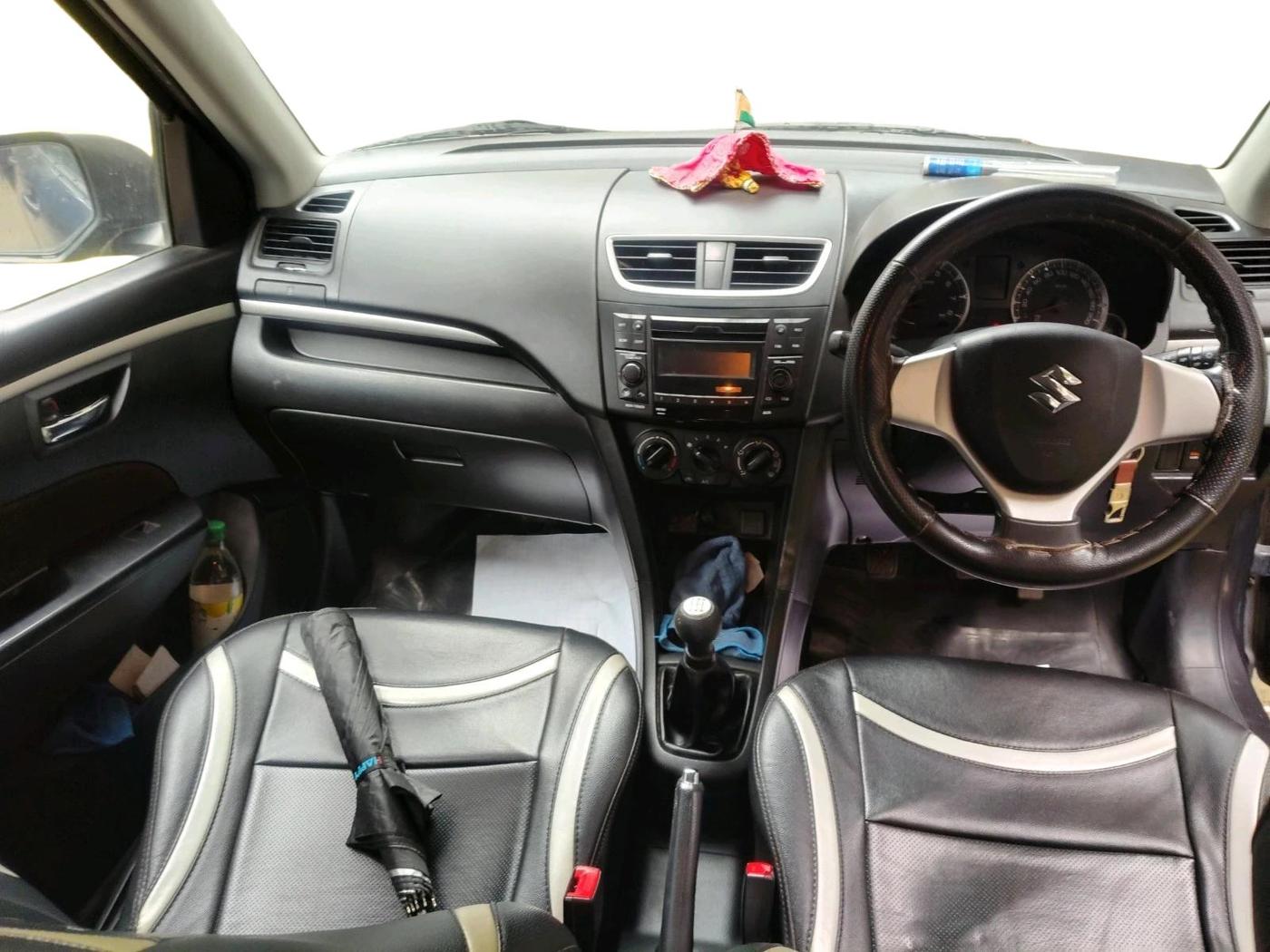 2017 Maruti Swift VXI, Petrol, Manual, 53,190 km, interior