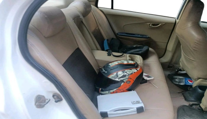 2015 Honda Amaze 1.5L I-DTEC S, Diesel, Manual, 1,60,300 km, interior