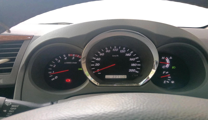 2011 Toyota Fortuner 3.0 4X4 MT, Diesel, Manual, 3,37,108 km, interior
