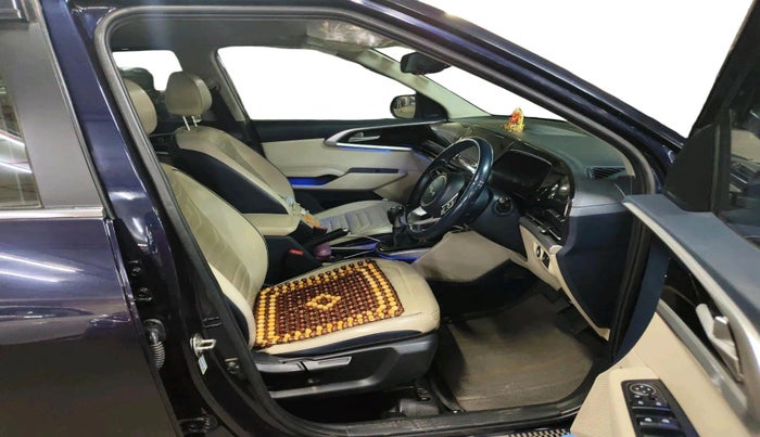 2022 KIA CARENS LUXURY PLUS 1.5 DIESEL 6 STR, Diesel, Manual, 69,385 km, interior