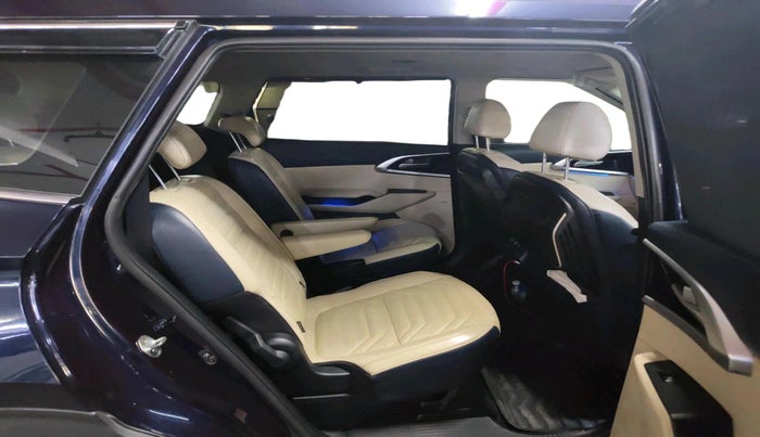 2022 KIA CARENS LUXURY PLUS 1.5 DIESEL 6 STR, Diesel, Manual, 69,385 km, interior