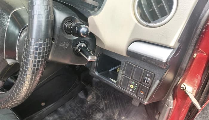 2013 Maruti Wagon R 1.0 LXI CNG, CNG, Manual, 1,04,134 km, interior