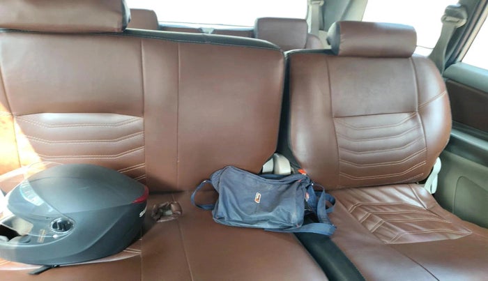 2011 Toyota Innova 2.5 G2 7STR, Diesel, Manual, 1,32,416 km, interior