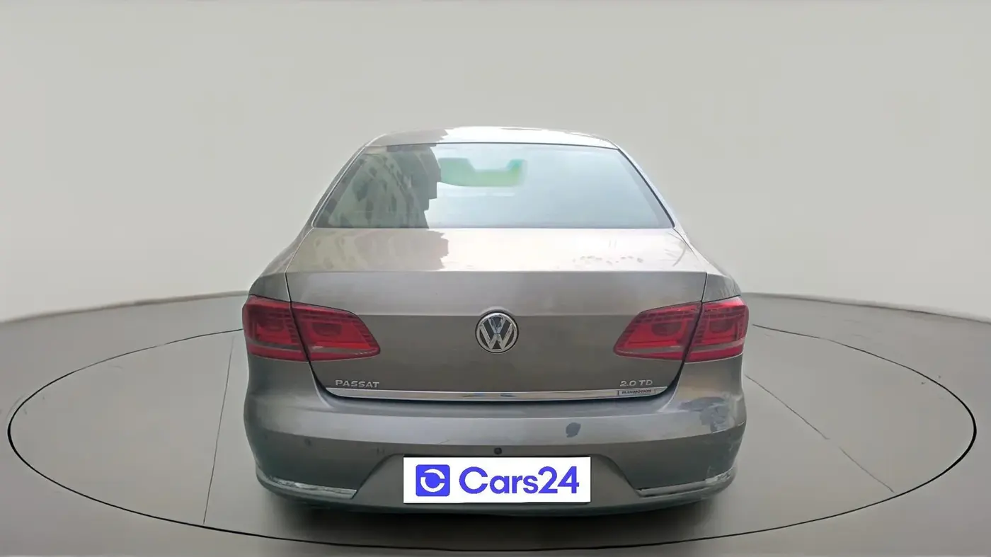 2012 Volkswagen Passat 2.0 PD DSG, Diesel, Automatic, 70,368 km, exterior
