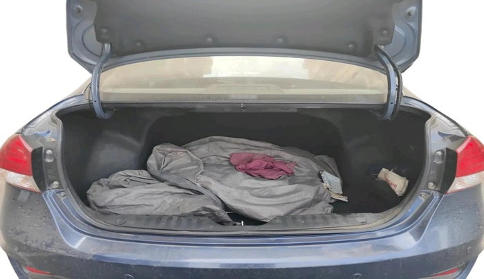 2021 Maruti Ciaz SIGMA 1.5 SHVS MT  PETROL, Petrol, Manual, 47,826 km, exterior