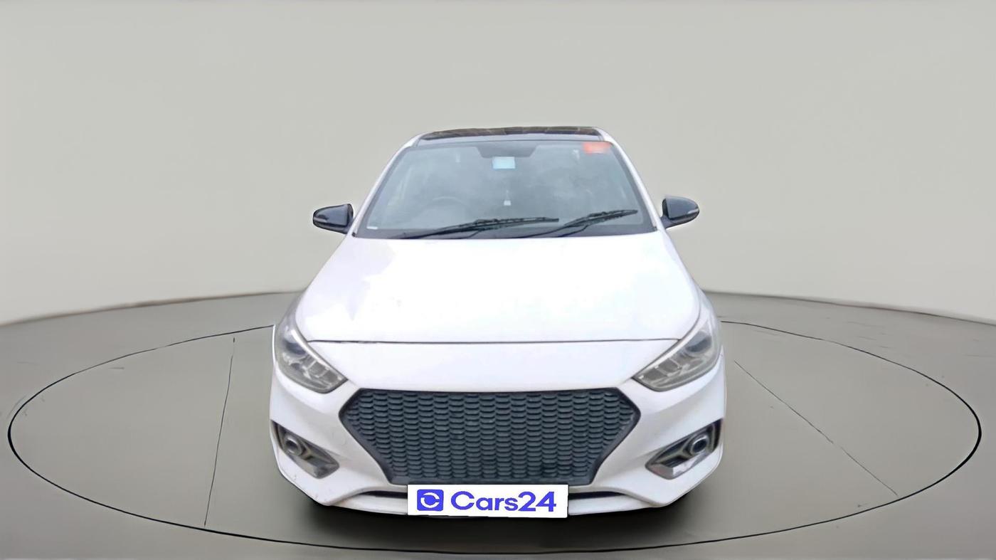 2018 Hyundai Verna 1.6 CRDI SX + AT, Diesel, Automatic, 81,538 km, exterior