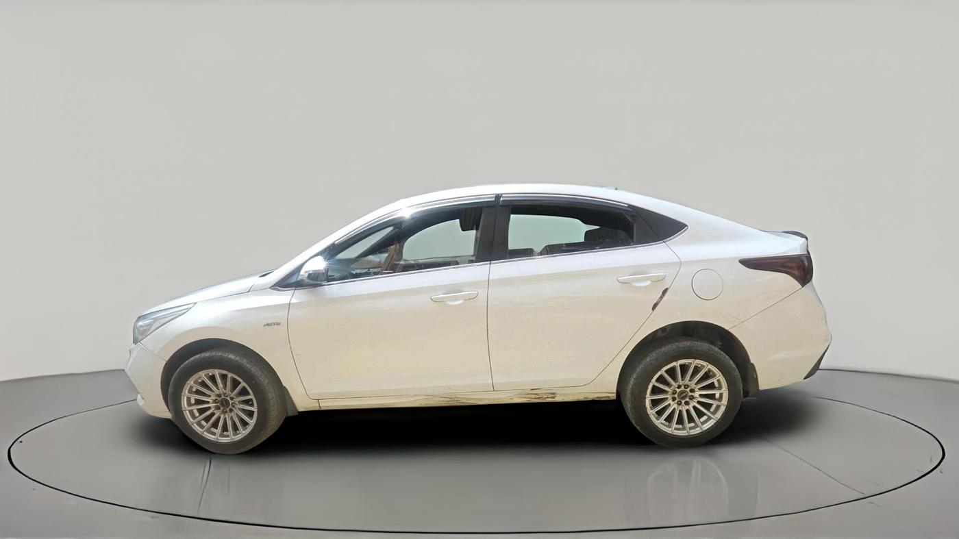 2018 Hyundai Verna 1.6 CRDI SX + AT, Diesel, Automatic, 81,538 km, exterior