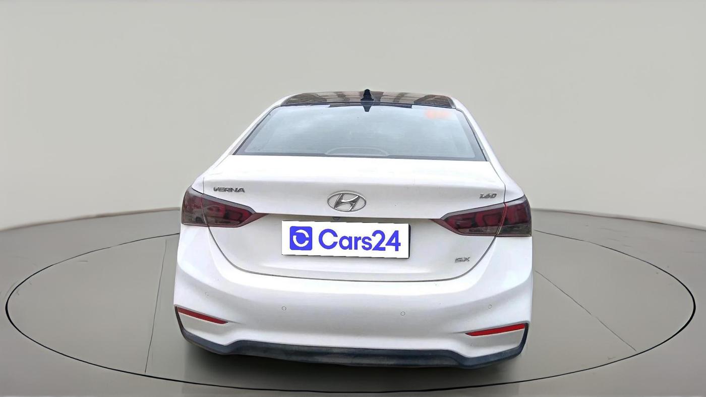 2018 Hyundai Verna 1.6 CRDI SX + AT, Diesel, Automatic, 81,538 km, exterior