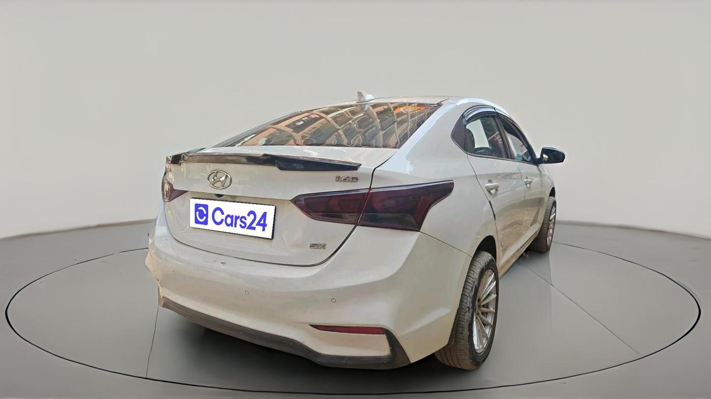 2018 Hyundai Verna 1.6 CRDI SX + AT, Diesel, Automatic, 81,538 km, exterior