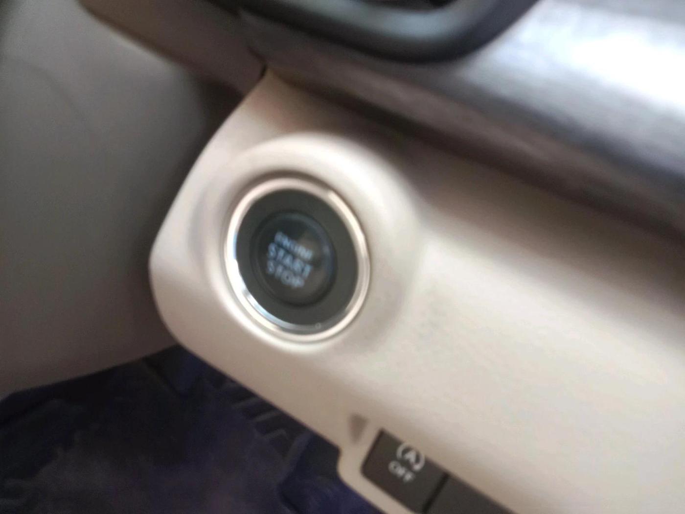 2023 Maruti Ertiga ZXI AT SHVS, Petrol, Automatic, 48,243 km, interior