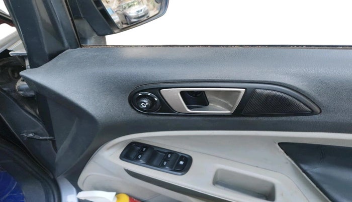 2017 Ford Ecosport TITANIUM 1.5L DIESEL, Diesel, Manual, 1,04,441 km, interior