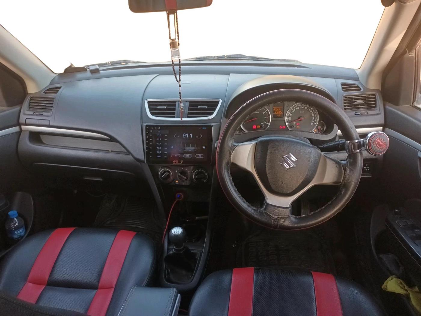 2015 Maruti Swift VXI, Petrol, Manual, 87,063 km, interior
