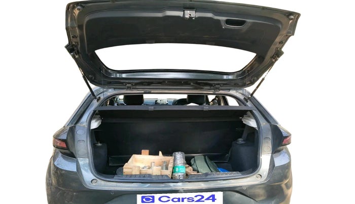 2020 Tata ALTROZ XE PETROL, Petrol, Manual, 33,346 km, exterior