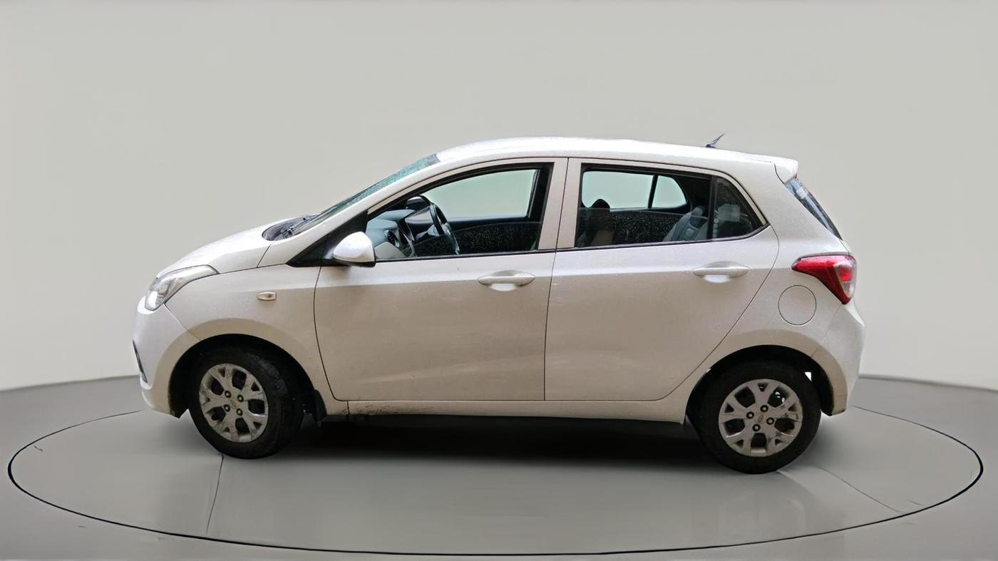 2013 Hyundai Grand i10 MAGNA 1.2 KAPPA VTVT, Petrol, Manual, 1,26,084 km, exterior