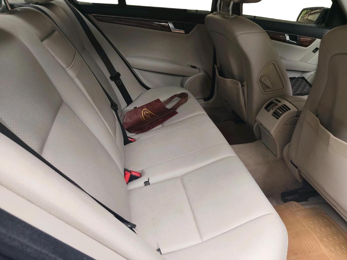 2011 Mercedes Benz C Class C 200 CGI ELEGANCE, Petrol, Automatic, 68,000 km, interior