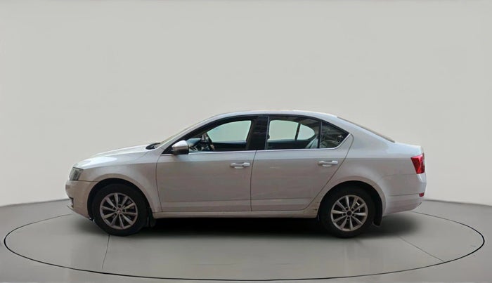 2016 Skoda Octavia STYLE PLUS AT 1.8 TSI, Petrol, Automatic, 76,862 km, exterior