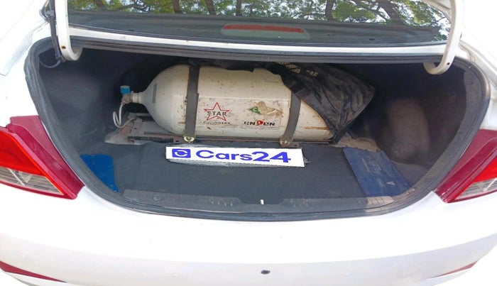 2016 Hyundai Verna 1.6 VTVT SX AT, CNG, Automatic, 60,041 km, exterior