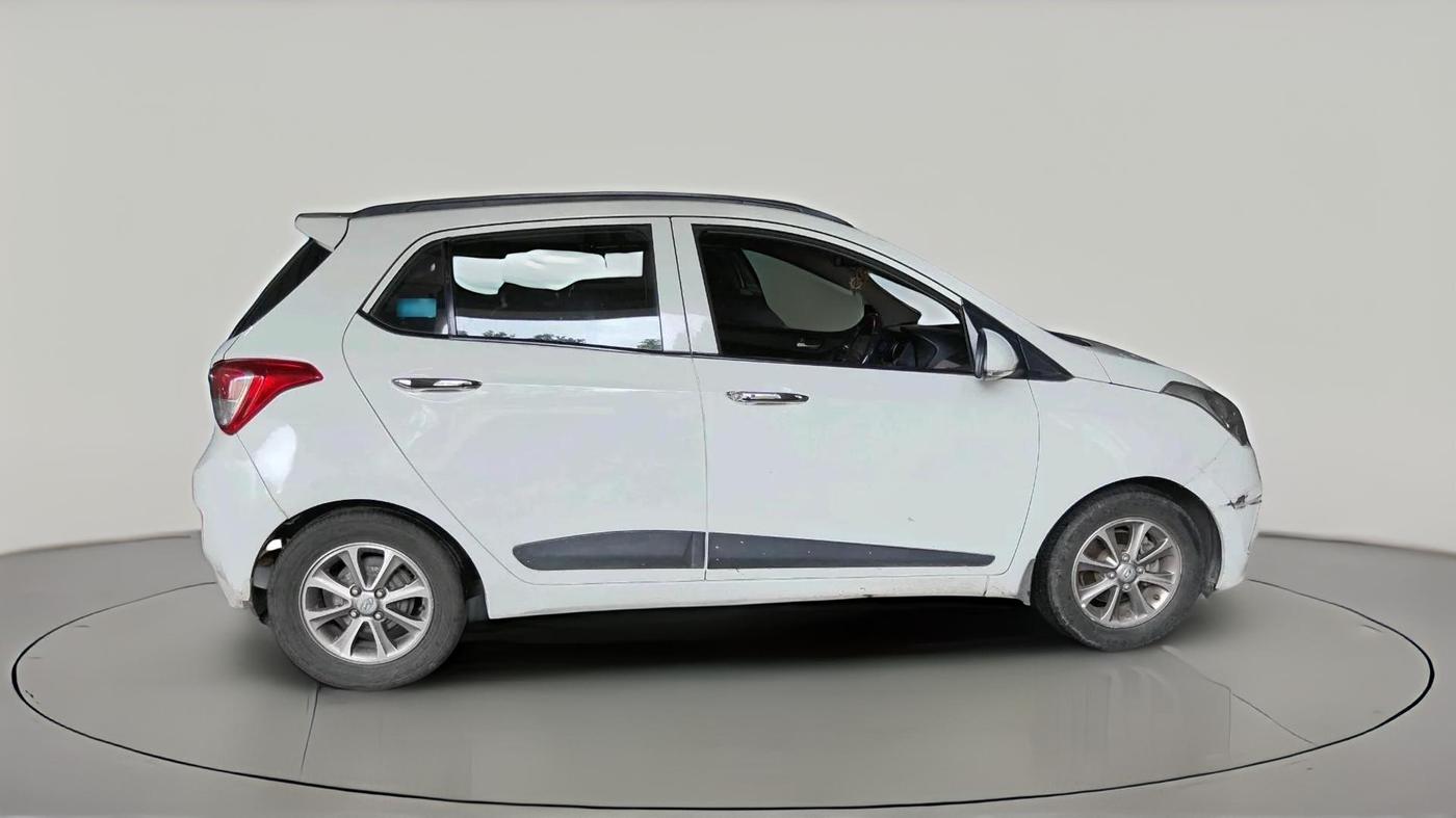 2016 Hyundai Grand i10 ASTA AT 1.2 KAPPA VTVT, CNG, Automatic, 1,12,716 km, exterior