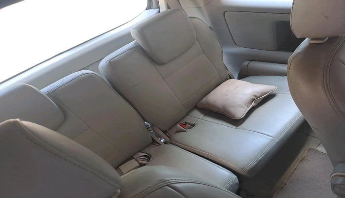 2012 Toyota Innova 2.5 VX 7 STR, Diesel, Manual, 2,14,801 km, interior