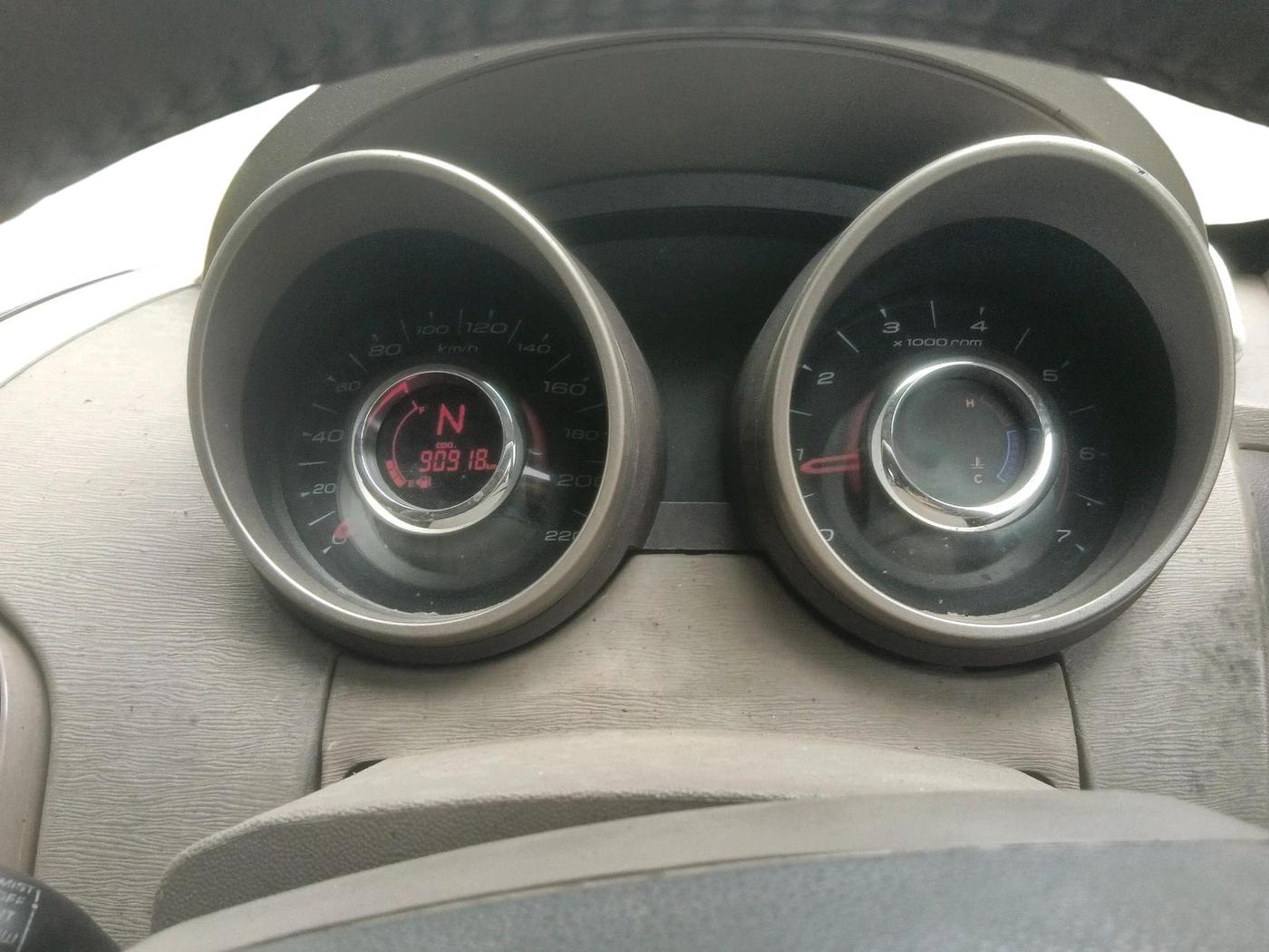 2012 Mahindra XUV500 W8, Diesel, Manual, 90,918 km, interior